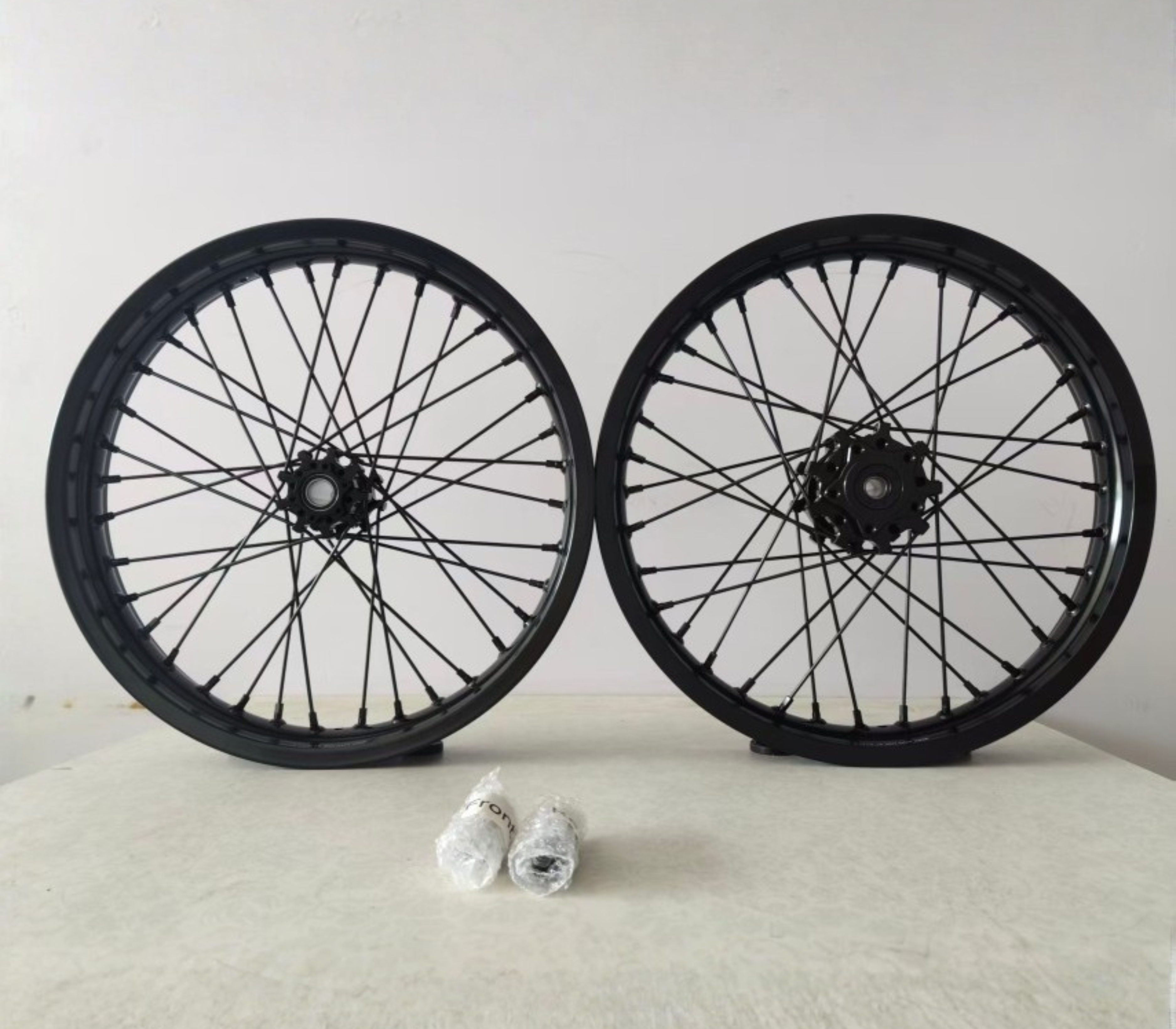 Surron Lbx 17" Supermotos